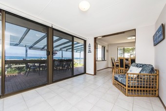 Summer Salt - Stunning View Of The Bay