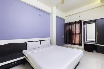 Spot On 49205 Hotel Shrinath Residency