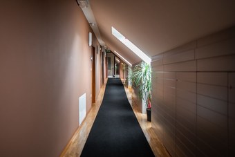 Hotel Dvor Jezer?ek Brnik