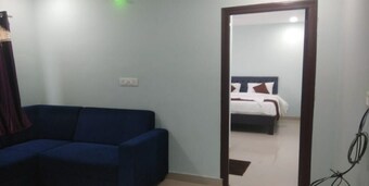 Hotel Iroomz Partha Grand