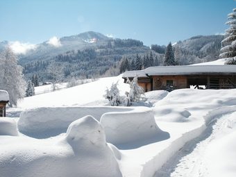 Apartamentos Chalets Z�hrer - Wohnen Am Wasser