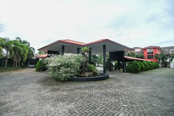 Hotel Oyo 428 Wasantha Guest House