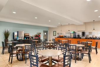 Hotel Best Western Plus Peppertree Airport Inn