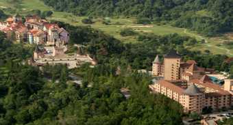 Hotel The Chateau Spa & Organic Wellness Resort