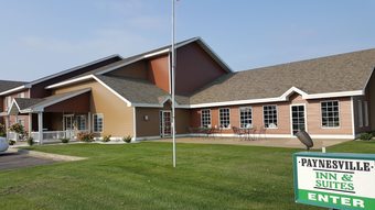 Hotel Paynesville Inn And Suites