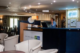 Hotel Holiday Inn Express Canterbury