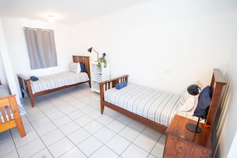 Motel Penneshaw Beach Stay