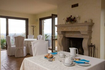 Ristorante B&B Torre In Pietra