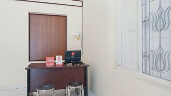 Hotel Oyo 1190 Griya Soeratin Residence