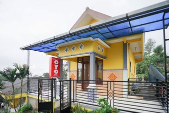 Hotel Oyo 1967 Canaya Homestay