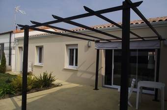 House With 2 Bedrooms In Saint-sulpice-de-royan, With Enclosed Garden - 6 Km From The Beach
