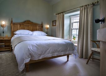 Nantgwynfaen Organic Farm B&B West Wales