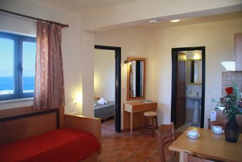 Aparthotel Amazones Driades