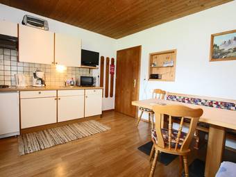 Cozy Apartment In Zell Am Ziller With Balcony