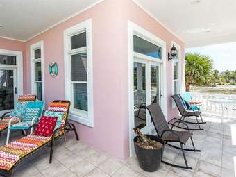 Pink Palace By Meyer Vacation Rentals
