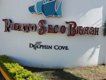 Residencia Beach Walk Villas