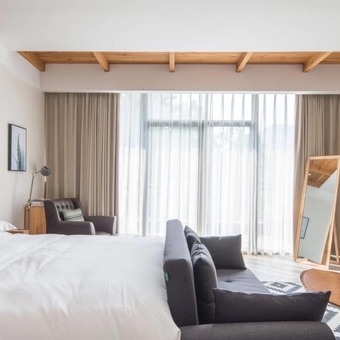 Floral Hotel  Elegant Stone Home Tiantai