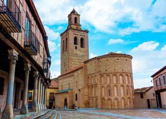 House With 3 Bedrooms In Madrigal De Las Altas Torres, With Furnished Terrace