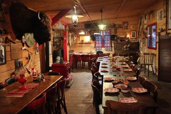 Hotel Le Ranch De Calamity Jane Tipis D'h�tes