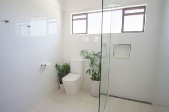 Apartamentos Debbie's Place