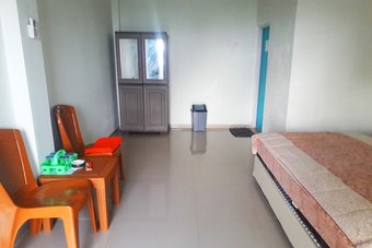Hostal Oyo 2246 Anjung Bang Oking Hotel