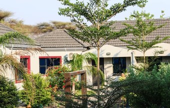 Bed & Breakfast Chobe Poolside Suites