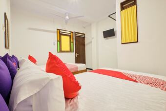 Hostal Oyo 2519 Mayang Garini