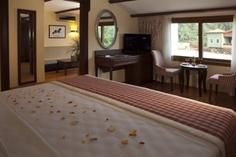 Padok Premium Hotel And Stables