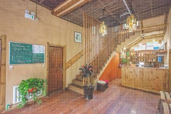 Bed & Breakfast Guyue Caotang Inn