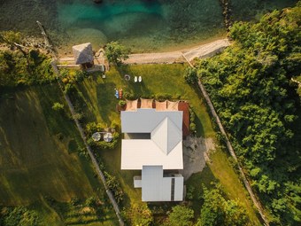Villa Teouma Bay Beach House