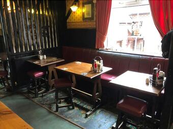 Posada The Dog & Doublet Inn