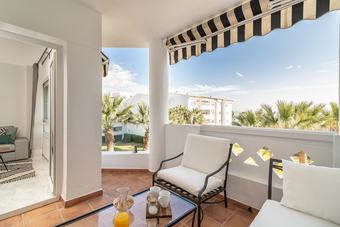 Whispering Palms Apartment