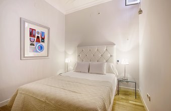 Large 3 Bd Apartm 200 M Square With View To The Royal Palace. Palacio