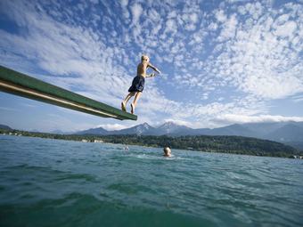 Lovely Holiday Home Near Wernberg Between The Lakes