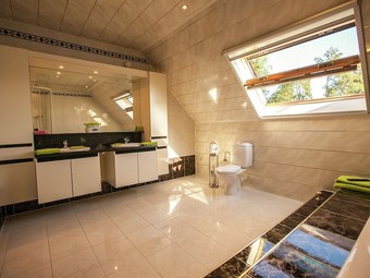 Beautiful Villa With Heated Swimming Pool With Jet Stream, In The Village Of Aartrijke