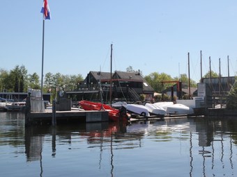 Beautiful Romantic Cottage Directly By The Loosdrechtse Plassen