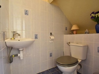 Holiday Home In Villapour�on With Terrace And Garden