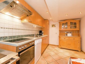 Gorgeous Chalet With Sauna In K�nigsleiten