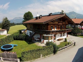Spacious Apartment With Garden Near Ski Area In Tyrol
