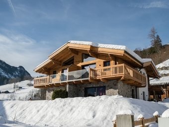 Spacious Holiday Home In Wald Im Pinzgau With Sauna