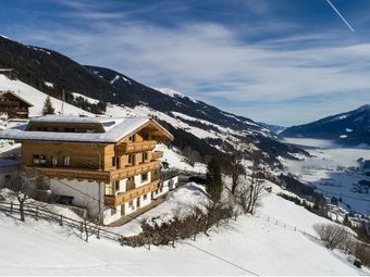 Large Luxury Chalet Near Ski Area Zillerarena K�nigsleiten