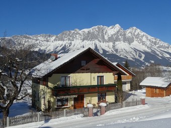 Spacious Apartment In �blarn Near Schladming Ski Area