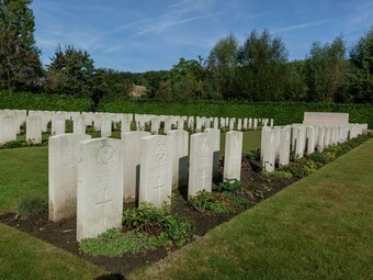 Apartamentos Cozy Farmhouse In Comines-warneton With Hill View