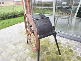 Beautiful Holiday Home With Private Garden In Alveringem