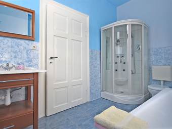 Great, Comfortable Villa With Sauna, Home Cinema And Large Garden In The Ore Mountains