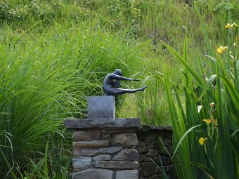 Cozy Holiday Home In Bi�vre With Jacuzzi