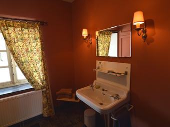 Quiet Cottage In Roumont