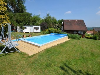 Beautiful Holiday Home With Pool In A Well-kept Garden, Only 35 Km From Prague