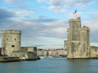 Cozy Holiday Home In La For�t-de-tess� With Private Pool