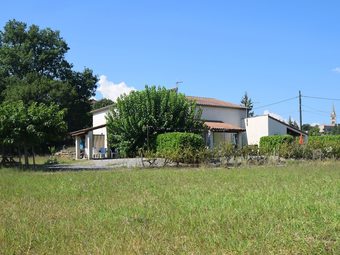 Cosy Holiday Home In Lablach�re With Swimming Pool